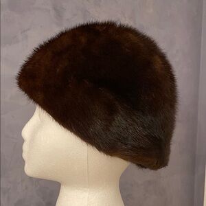 Elegant Brown Real Fur Hat. Vintage. Great Condition.